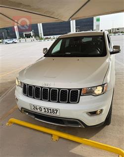 جيب جراند شيروكي